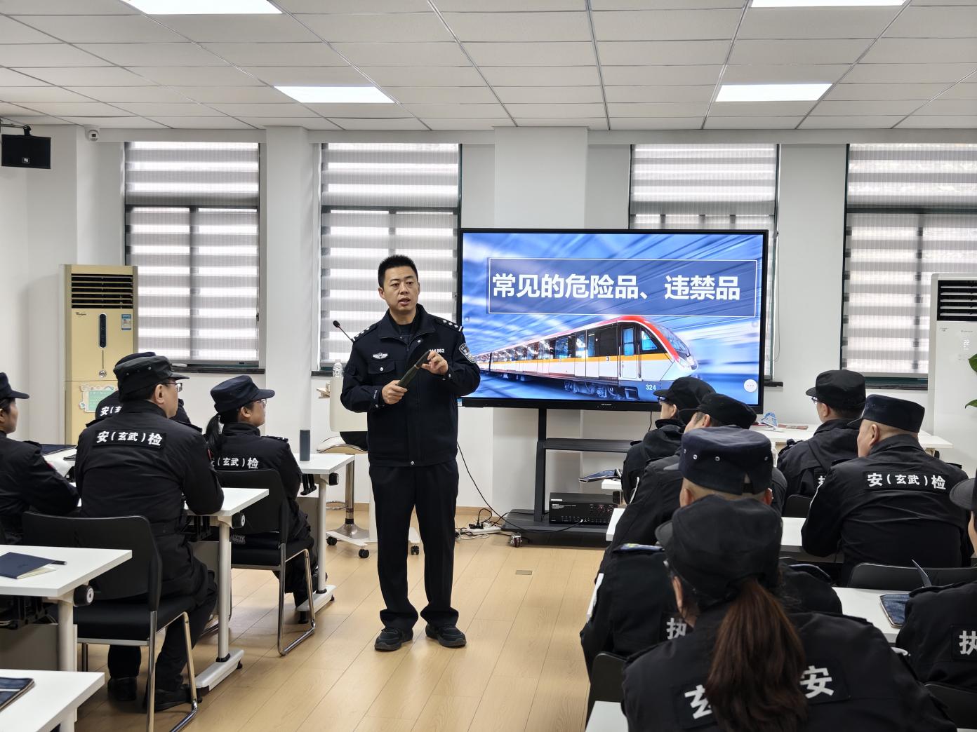 E:/25.12.10后 上傳網站留存/以專業(yè)守護安全 用實戰(zhàn)淬煉本領/照片/4cc3490dfea041d8d6c96d17b497cc5f.jpg4cc3490dfea041d8d6c96d17b497cc5f