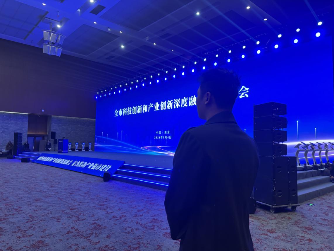 09c862bddc74d235041e36b35beedd75